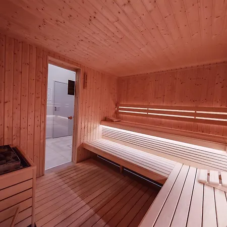 Gold B29 Let's Sea Baltic Park